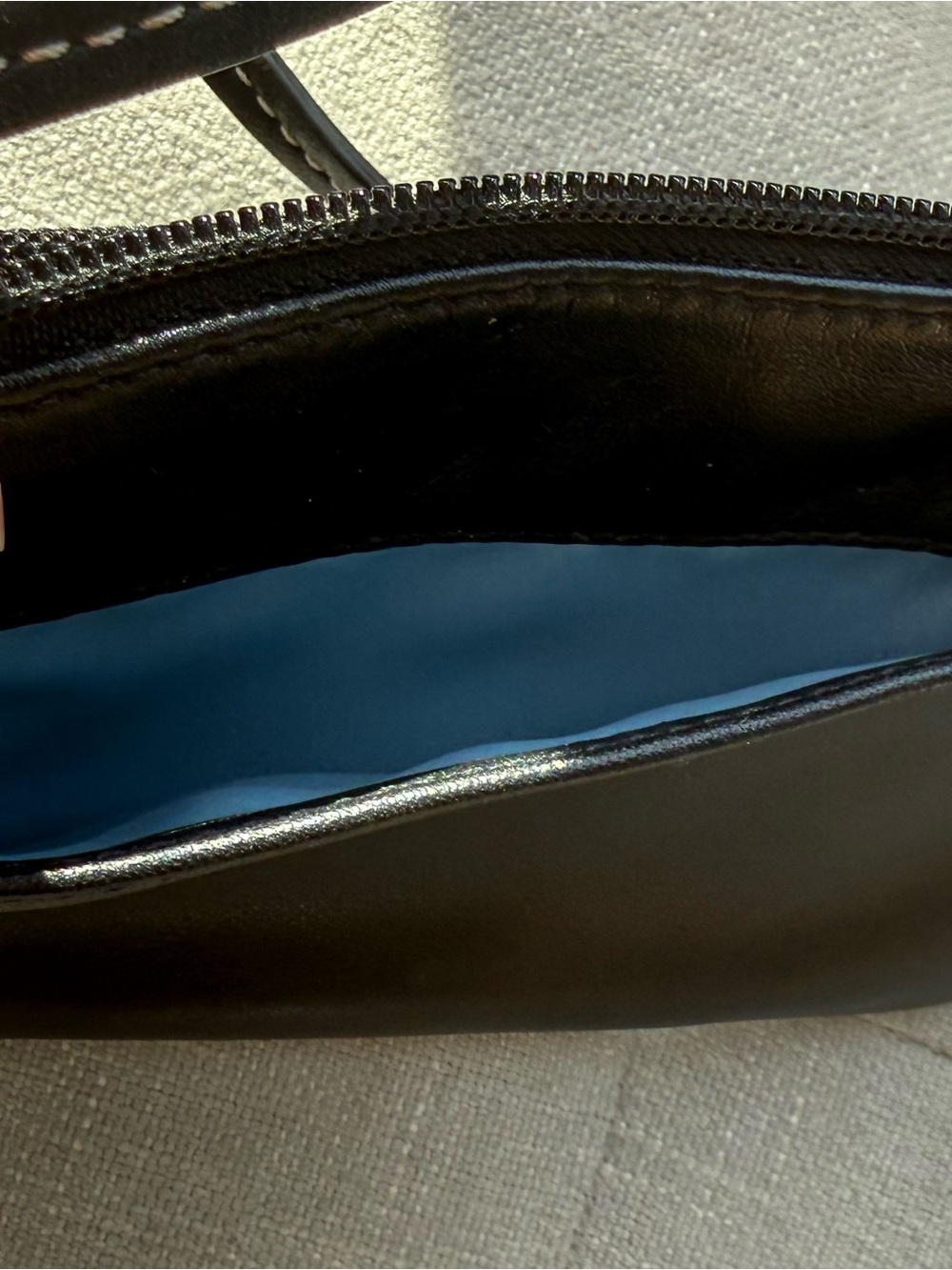 Coach Black Leather Wristlet Purse - Sleek Everyday Clutch Gently used - Picture 5 of 7